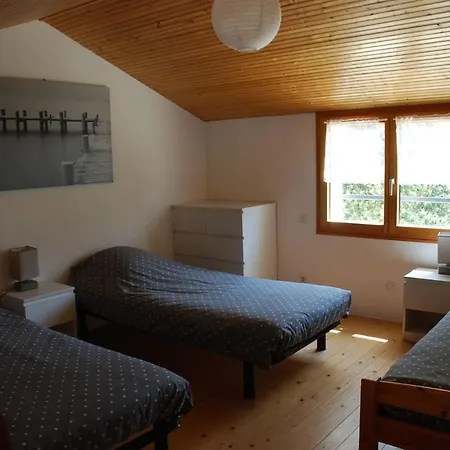 Maison En Bord De Et Lisiere De Foret