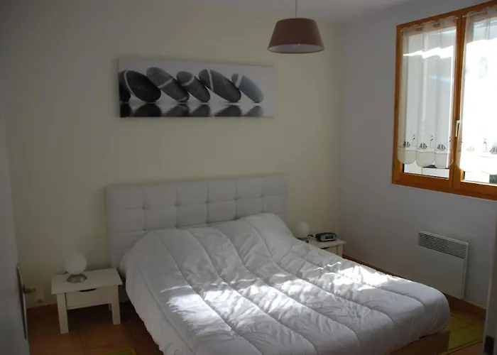 Hébergement de vacances Maison En Bord De Et Lisière De Forêt *